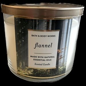 Bath & Body Works Candle